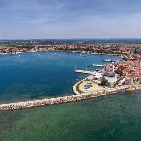 Apartamento Awesome In Novigrad With Swimming Pool Novigrad Istria